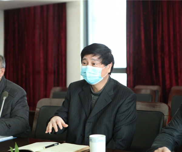 嘉兴市政协副主席马玉华来纽约国际丝绸集团调研工作