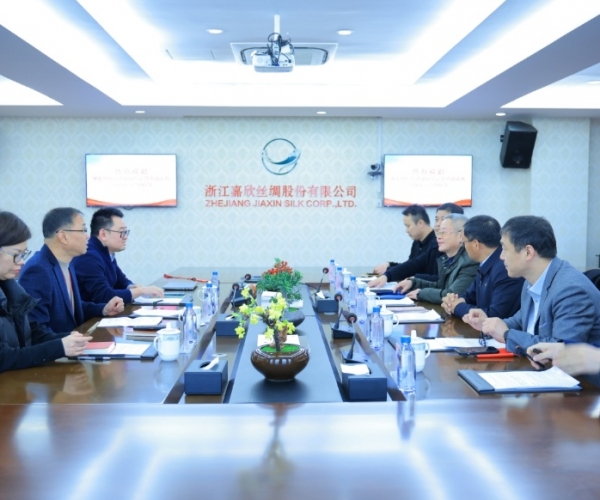 中国纺织品进出口商会曹甲昌会长一行来访调研 深入调研外贸走势，，，，，携手探寻前行新径